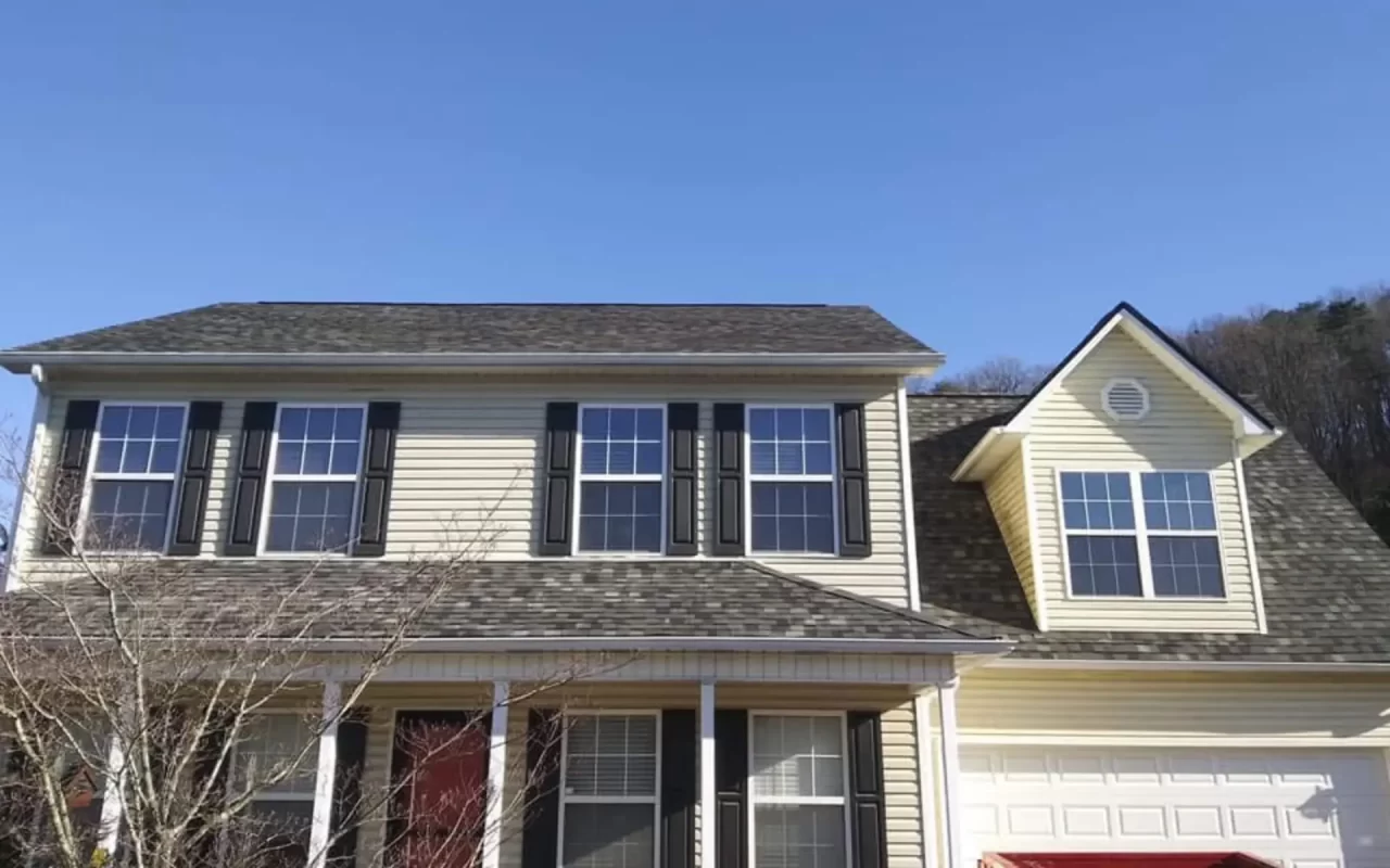 img-tonys-roof_100