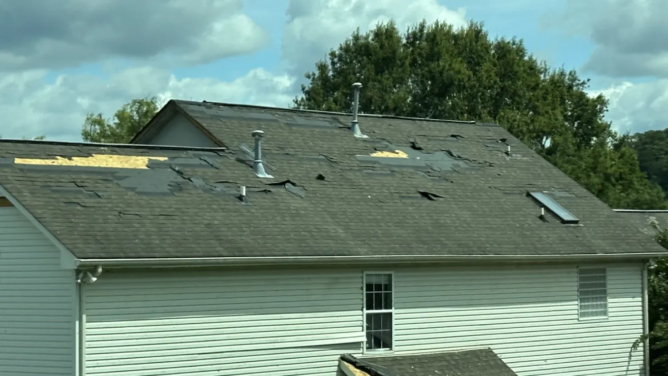 https://tonysroofs.com/wp-content/uploads/2026/04/img-tonys-roof_58.webp