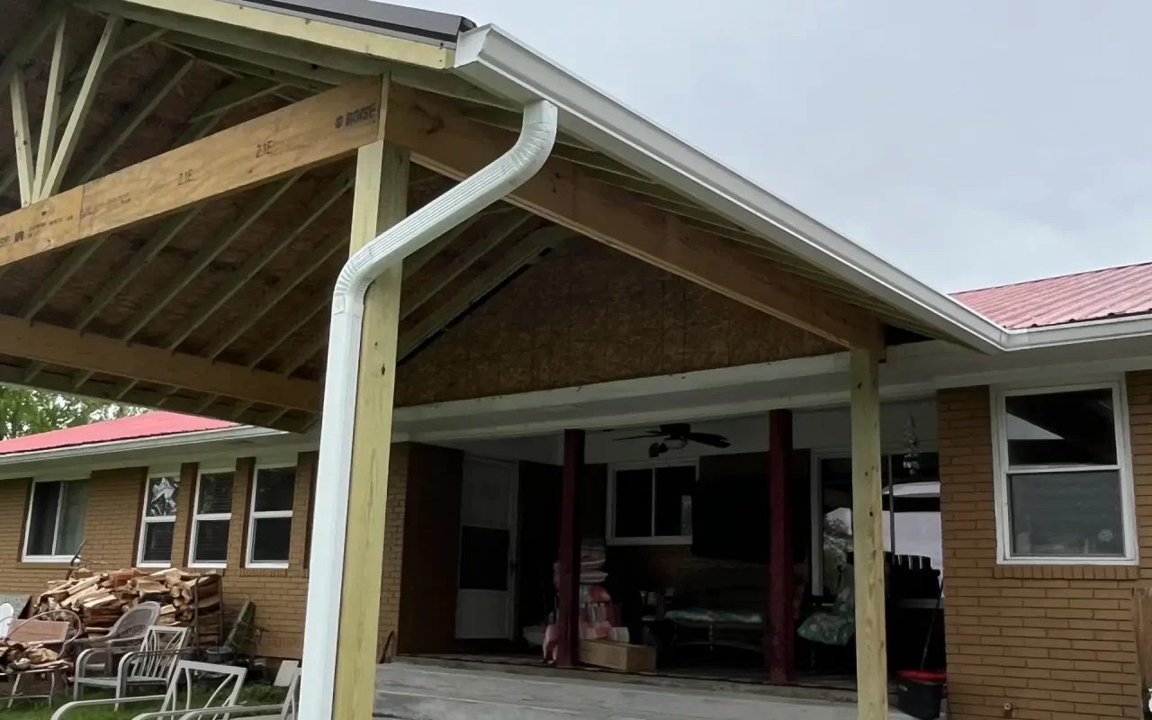 img-tonys-roof_77